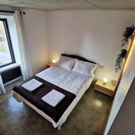 Couette-café La Maison Longue Chave Et Table D'hôtes Haute Loire Tourisme Durable Raucoules